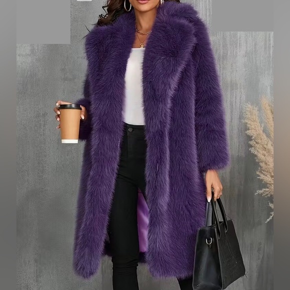 Luxurious Purple Faux Fur Jacket/Coat - Picture 5 of 8